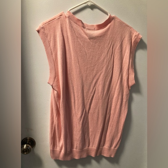 I’m selling this pink strawberry vast. - Picture 2 of 2